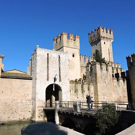 Appartamento Spiaggia Brema Sirmione Extérieur photo